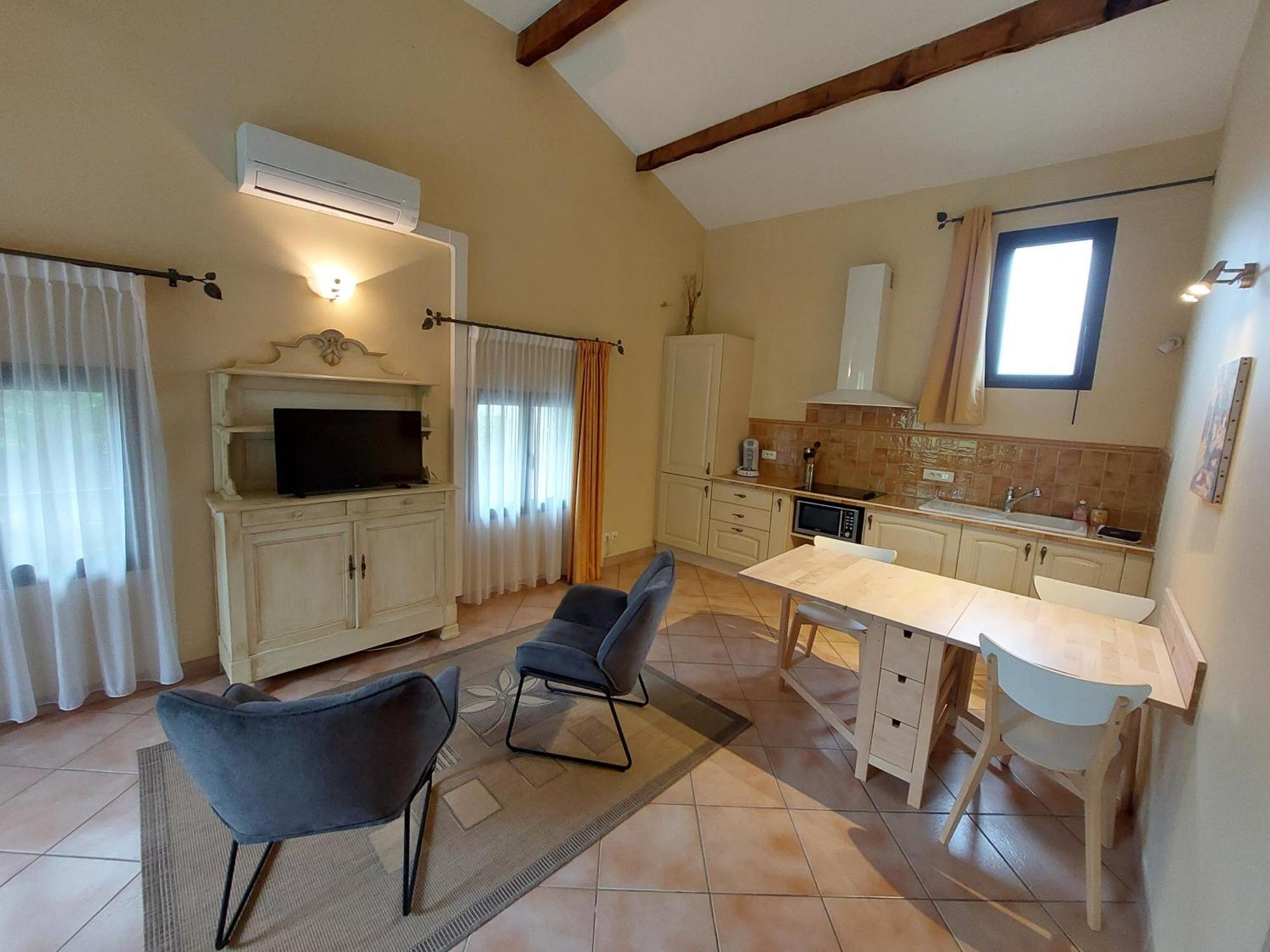 Mas Fontclaire - Sommieres Apartment Екстериор снимка